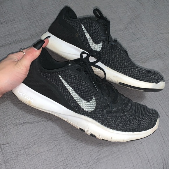 Nike running shoes - Picture 2 of 3